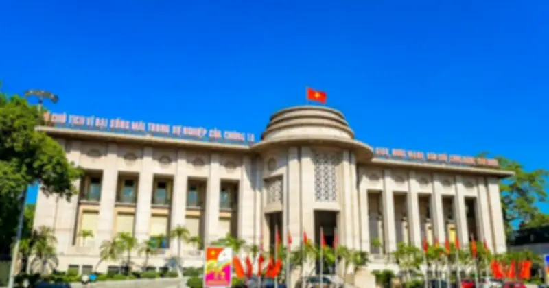 Lãi suất liên ngân hàng giảm mạnh ở kỳ hạn ngắn, tăng ở kỳ hạn dài