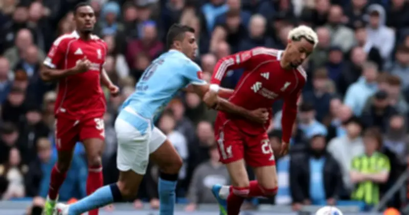 Liverpool đối mặt thử thách sống còn, Arsenal tiến gần ngôi vô địch Ngoại hạng Anh