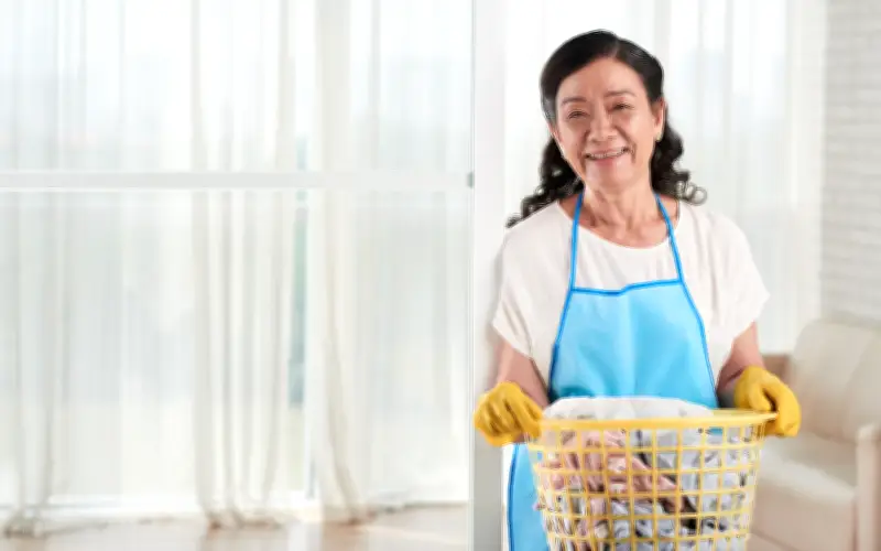 Làm Giúp Việc Cho Gia Đình Giàu Có 10 Năm, Thu Hồ Tặng Khi Nghỉ Việc Khiến Tôi Lặng Người