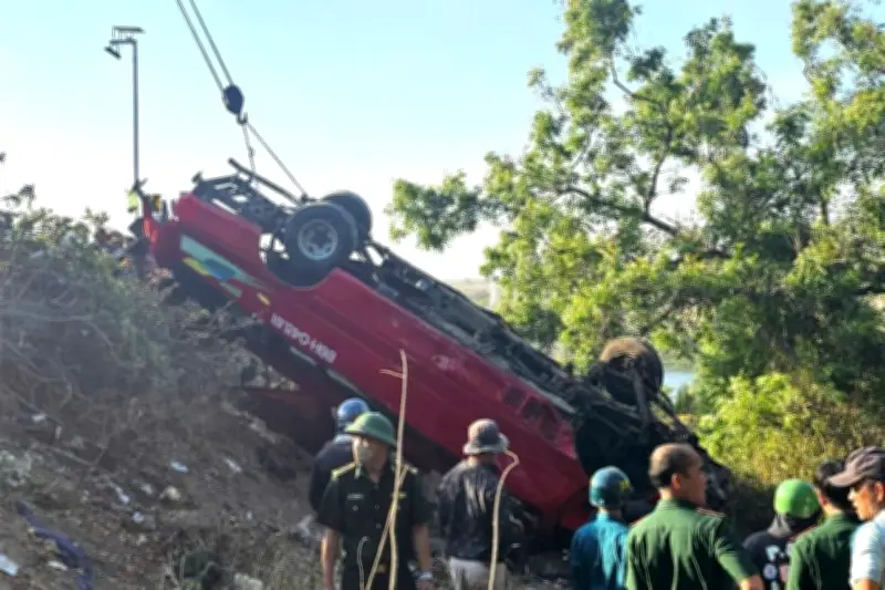 Lâm Đồng: Xe khách gặp nạn khiến 4 người tử vong, tình trạng đăng kiểm gây chú ý