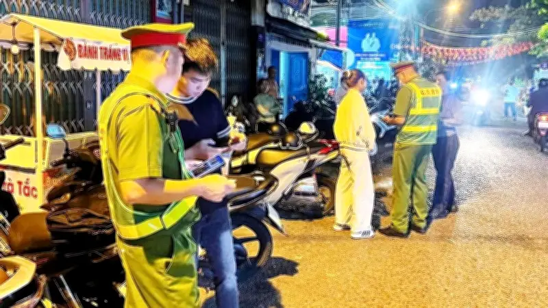 Lấn Chiếm Vỉa Hè Gia Lai: Người Dân Bất An, Chính Quyền Tăng Cường Kiểm Tra