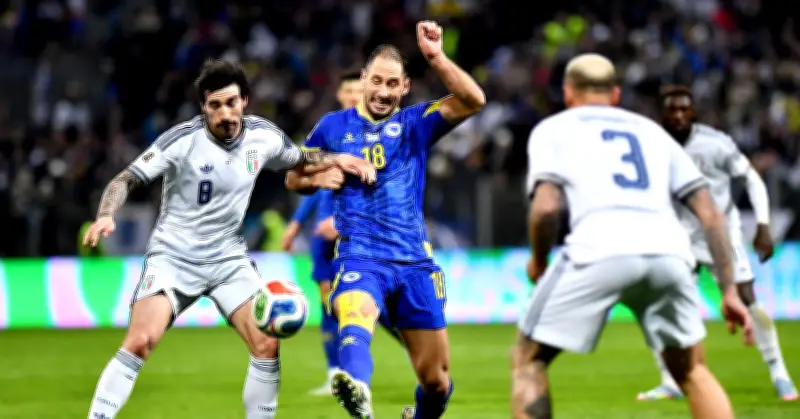 Làn sóng chuyển nhượng mùa hè: PSG nhắm Camavinga, Liverpool để mắt tiền đạo Al Hilal