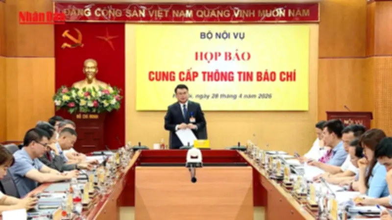 Lương cơ sở dự kiến tăng lên 2,53 triệu đồng từ ngày 1/7