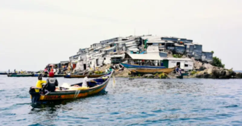 Làng Migingo: Hòn đảo nhỏ hơn sân bóng đá với gần 1.800 cư dân chen chúc