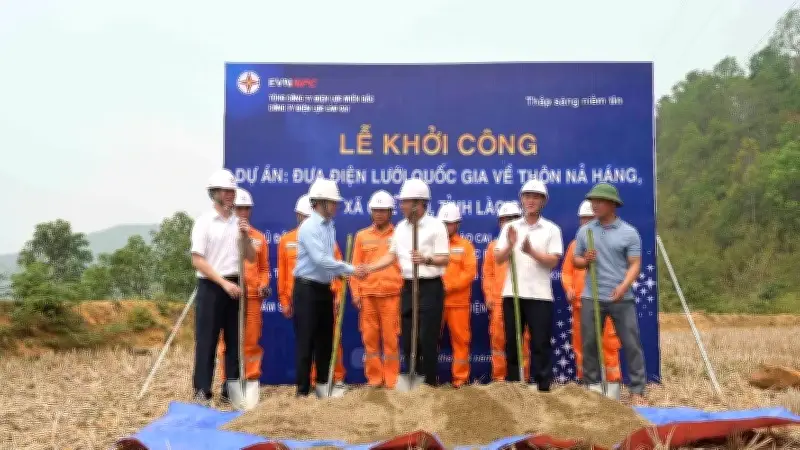 Lào Cai đầu tư 6 tỷ đồng đưa điện lưới quốc gia đến thôn Nả Háng xa xôi