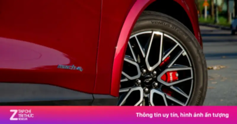 Loạt Ôtô Được Ưu Đãi Lớn Tháng 4, Ford Mustang Mach-E Giảm Gần 1 Tỷ Đồng