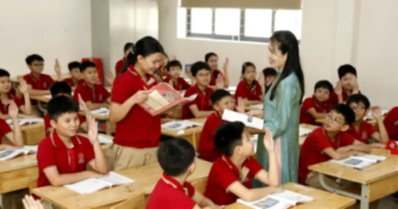 Ấm ức thăng hạng: Giáo viên lâu năm bị loại vì tiêu chí mơ hồ