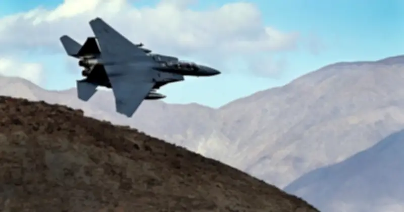 Mỹ Giải Cứu Thành Công Phi Công F-15 Bị Bắn Rơi Ở Iran Nhờ Chiến Thuật Đánh Lạc Hướng