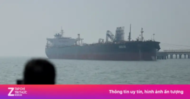 Đàm phán Mỹ - Iran đổ vỡ, hai siêu tàu chở dầu buộc quay đầu tại eo biển Hormuz