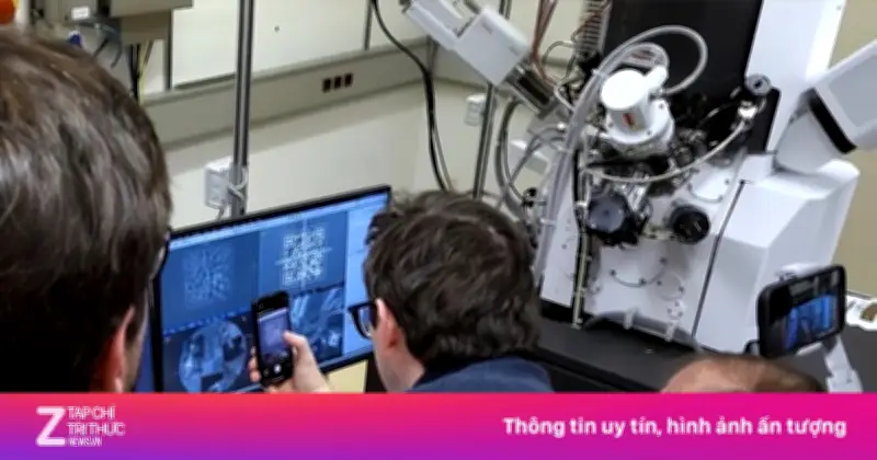 Mã QR Nhỏ Hơn Vi Khuẩn Phá Kỷ Lục Guinness, Mở Ra Kỷ Nguyên Lưu Trữ Gốm Không Cần Điện