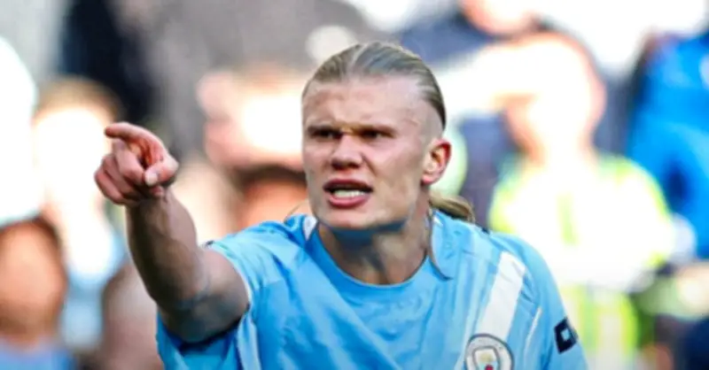 Man City đánh bại Arsenal 2-1 trong trận đấu căng thẳng tại Ngoại hạng Anh