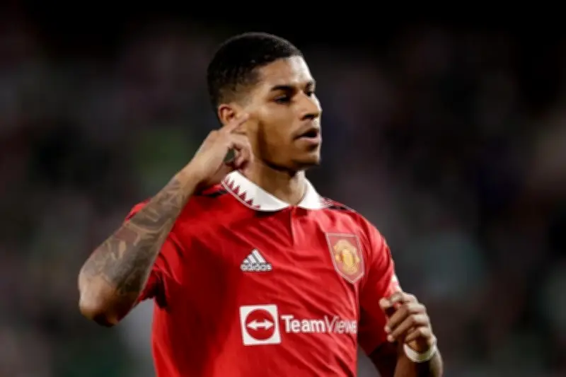 Man Utd cải tổ lực lượng, bán 8 ngôi sao thu về 100 triệu bảng