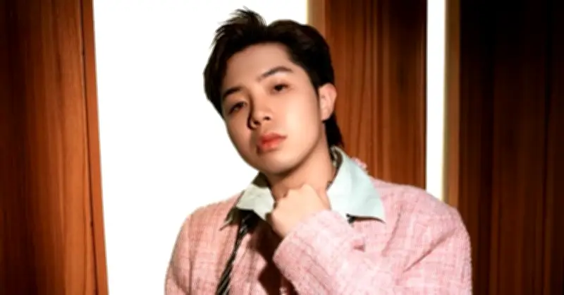 Mason Nguyễn xin lỗi trực tiếp vì phản ứng trong livestream gây tranh cãi