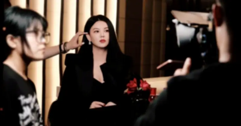 MC Lý Tương tái xuất giản dị sau biến cố bị khóa MXH, thân hình gầy hẳn gây chú ý