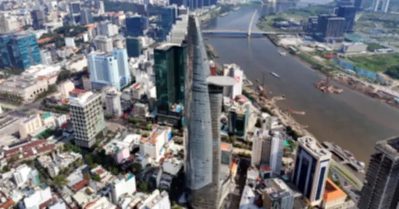 Mục tiêu thu ngân sách 1 triệu tỉ đồng của TP.HCM: Thách thức nhưng khả thi