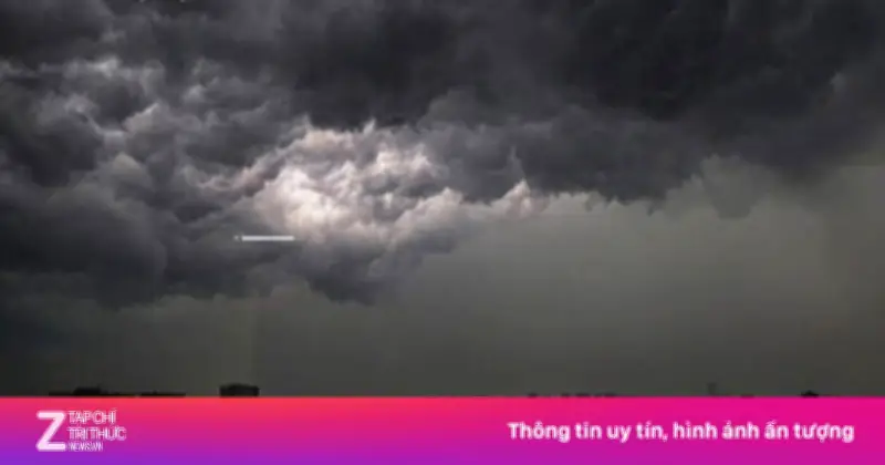 Miền Bắc đối mặt mưa dông diện rộng, Hà Nội chuyển mát từ ngày 23/4