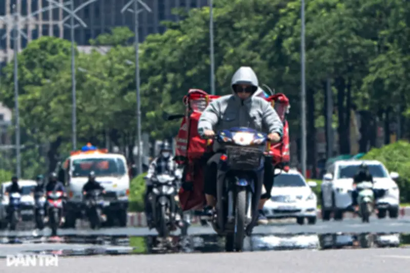 Miền Bắc nắng nóng lan rộng, miền Trung có nơi trên 40 độ C