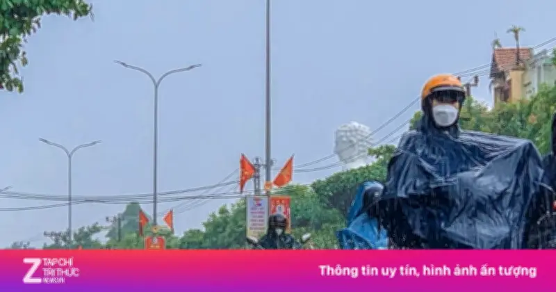 Miền Trung tiếp tục mưa to, miền Bắc sáng mưa trưa tạnh