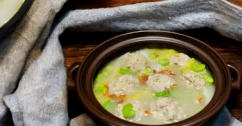 Món Canh Hoàn Hảo Cho Bữa Cơm Nhà: Cách Nấu Đơn Giản, Nguyên Liệu Rẻ, Nước Dùng Ngọt Thơm