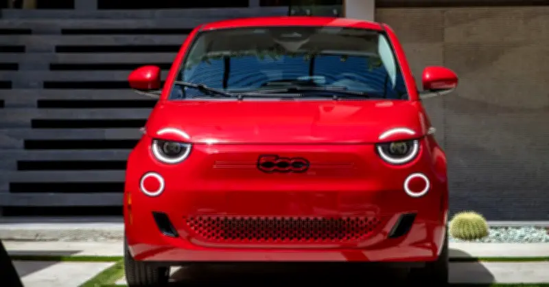 Mẫu xe điện Fiat e-Nặng đại lý giảm giá gần nửa tiền vẫn không ai mua