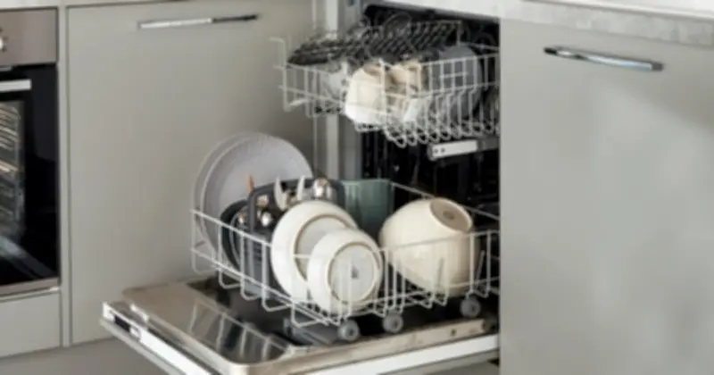 Máy rửa bát: Những sai lầm phổ biến khiến thiết bị 'thần kỳ' thành 'ổ vi khuẩn'