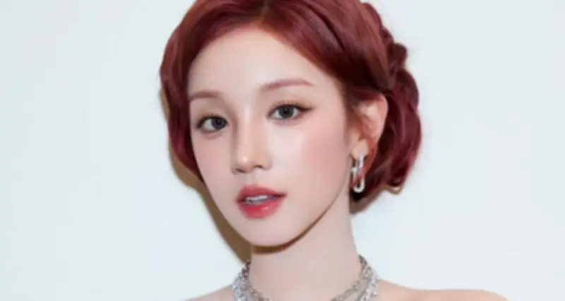 Nữ ca sĩ 27 tuổi tạm dừng hoạt động sau tai nạn chấn thương đầu