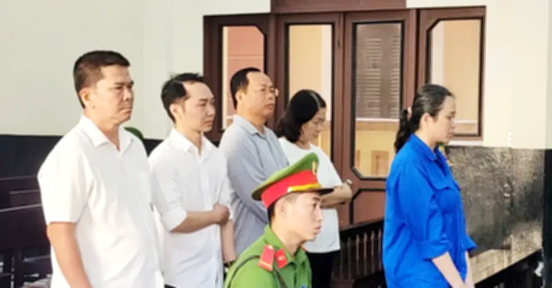 Nữ kế toán qua mặt lãnh đạo, chiếm đoạt 2,1 tỷ đồng tiền công ty