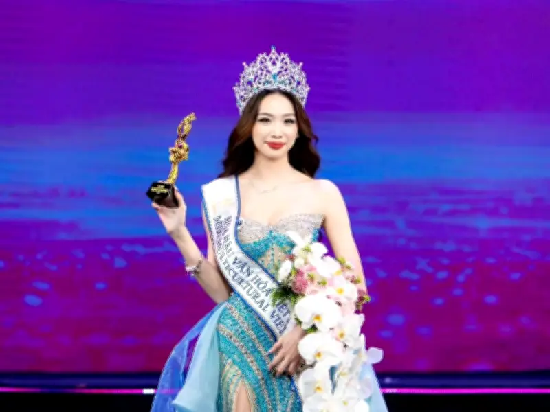 Nữ sinh 17 tuổi đăng quang Miss Multicultural Vietnam 2026 tại TP.HCM