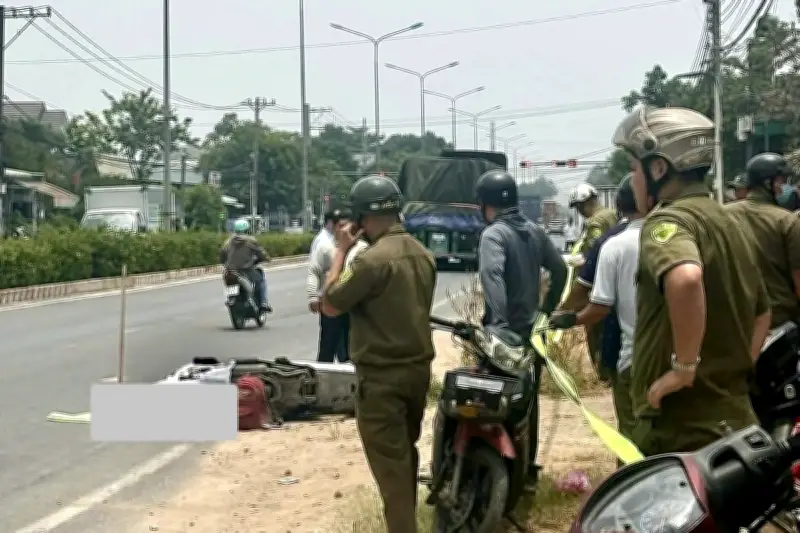 Nữ sinh TPHCM tử vong thương tâm trên đường đi thi, cảnh báo an toàn giao thông