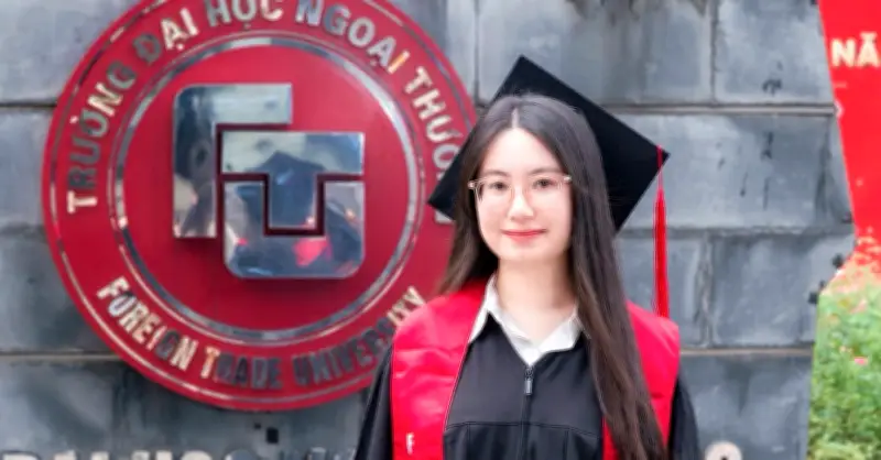 Nữ sinh tốt nghiệp sớm với điểm số cao nhất trường ĐH Ngoại thương năm 2026