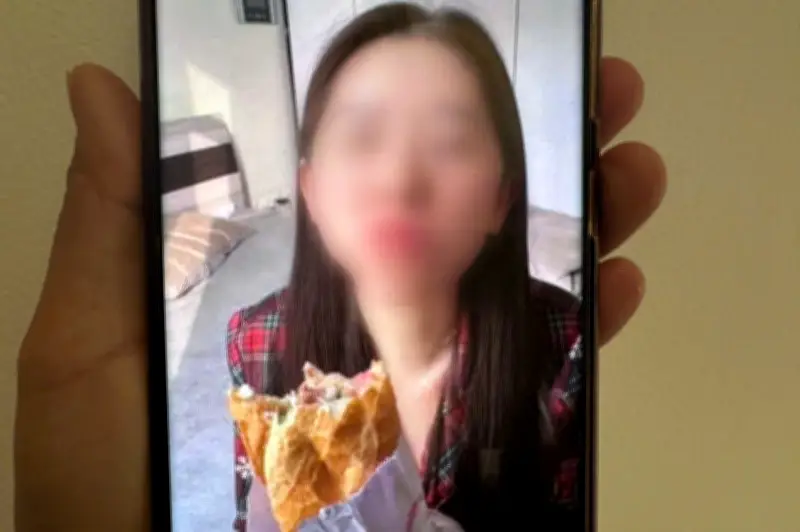 Nữ TikToker xin lỗi sau phát ngôn 'chỉ ăn bánh mì lúc đói khổ, khó cực' gây tranh cãi