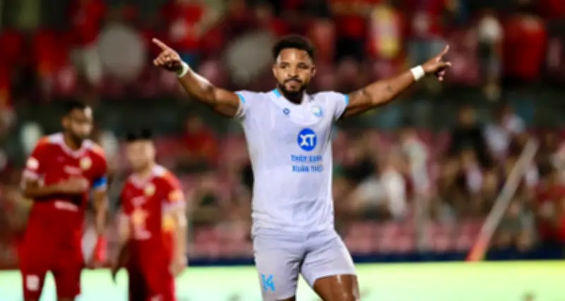 Nam Định Thắng Áp Đảo 2-0 Trên Sân Hà Tĩnh, Xuân Son Tỏa Sáng