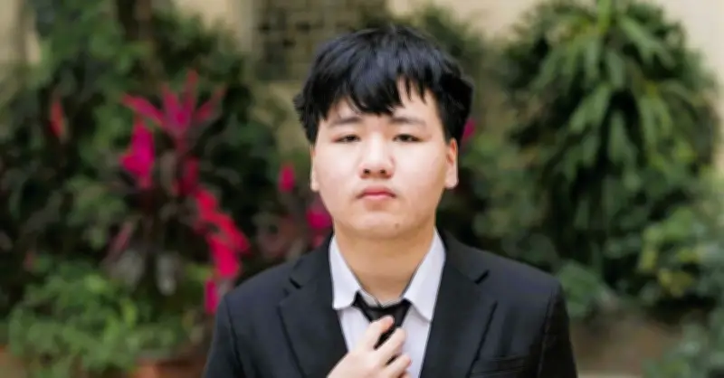 Nam sinh Hà Nội giành học bổng toàn phần Đại học Chicago với triết lý công nghệ và đạo đức