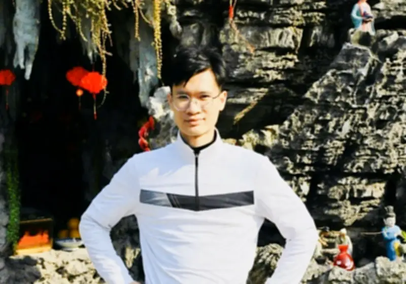 Nam Sinh Đạt Học Bổng Chính Phủ Pháp Nhờ Kể Chuyện Từng Bỏ Học