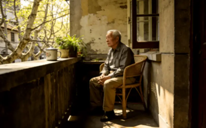Ông Lão 74 Tuổi Chia Sẻ Bí Quyết Dưỡng Giá Đơn Giản, Không Cần Viện Dưỡng Lão