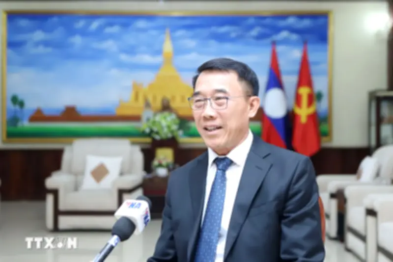 Đảng Nhà nước Lào đánh giá cao chuyến thăm của Thường trực Ban Bí thư Việt Nam