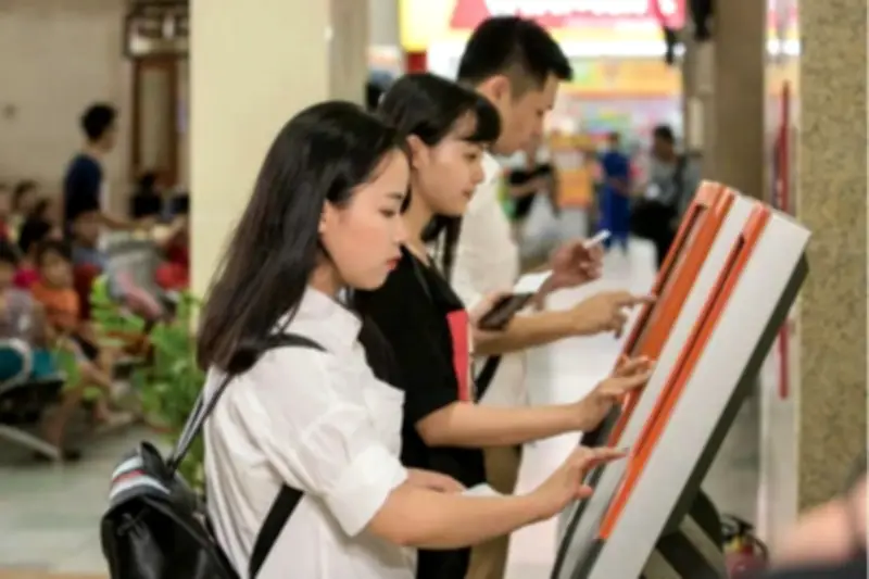 Đường sắt tăng chuyến dịp Giỗ Tổ Hùng Vương và Lễ 30/4-1/5