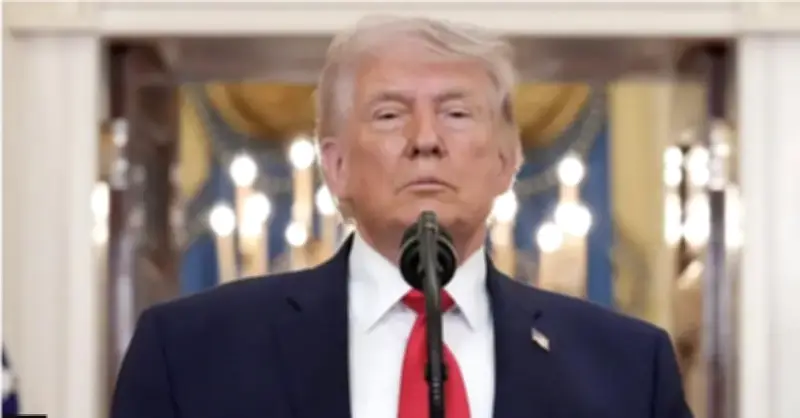 Ông Trump cảnh báo Iran về hạn chót mở lại eo biển Hormuz