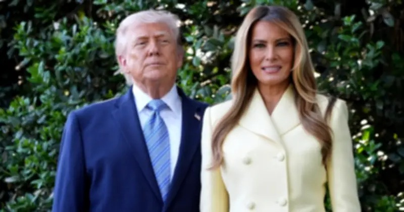 Ông Trump yêu cầu sa thải danh hài Jimmy Kimmel vì đùa cợt phu nhân