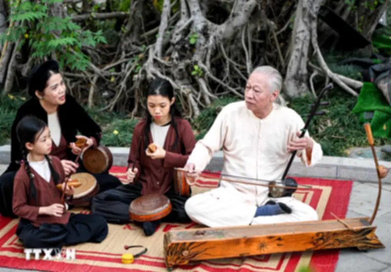 Ông Xẩm Xuân Hoạch: Người giữ lửa và trao truyền âm nhạc truyền thống Việt