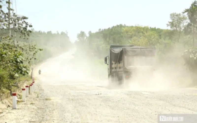 Đường Xuyên Á Quảng Trị xuống cấp nghiêm trọng sau hơn 10 năm sử dụng