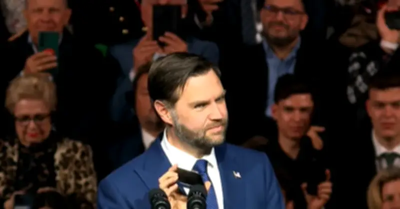 Nga cảnh báo khả năng sử dụng vũ khí hạt nhân với Iran tại Nhà Trang