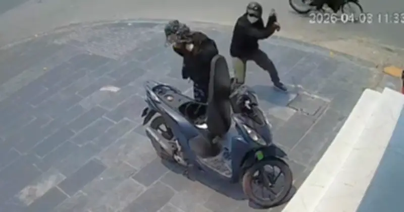 Nghệ An: Kẻ bịt mặt dùng hung khí đánh vào chân phụ nữ giữa ban ngày