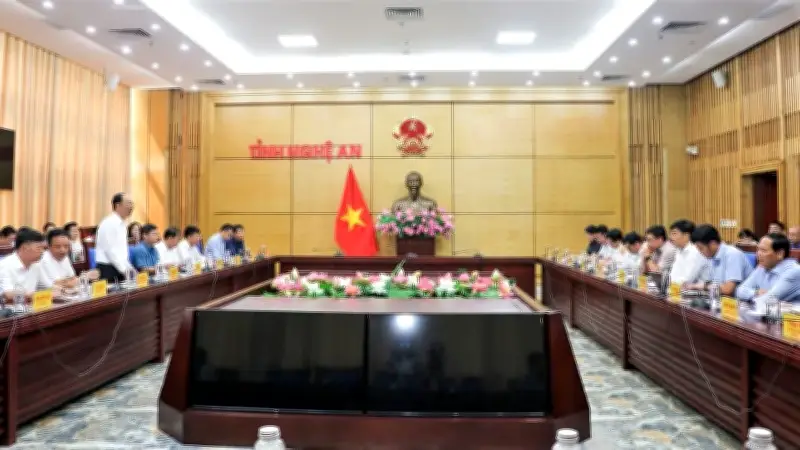Nghệ An và Quảng Ngãi chia sẻ kinh nghiệm phát triển khu kinh tế, thu hút đầu tư