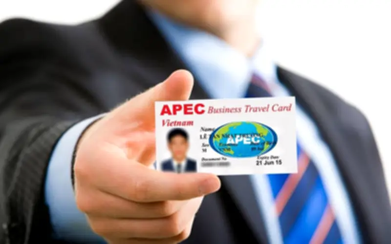 Người dân có thể dùng loại giấy tờ này để hưởng quyền lợi đặc biệt khi xuất nhập cảnh