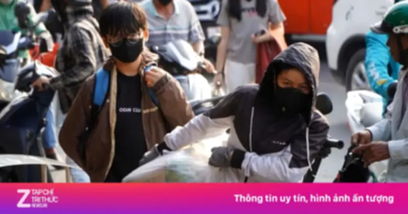 Người dân ùn ùn rời TP.HCM, bắt đầu kỳ nghỉ lễ 30/4