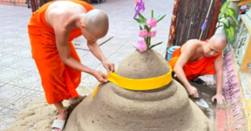 Người Khmer TP.HCM rộn ràng đón Tết Chôl Chnăm Thmây với nghi thức xây núi cát thiêng