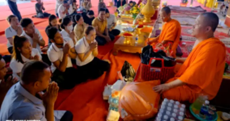 Người Khmer xa quê đón Tết Chôl Chnăm Thmây tại chùa Tông Kim Quang TP.HCM