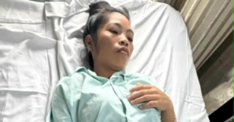 Người mẹ nghèo bệnh nặng xin rời viện: 'Tôi không sợ chết, chỉ sợ 3 con bơ vơ'