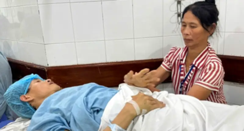 Người Mẹ Nghèo Nghệ An Đối Mặt Bi Kịch Khi Hai Con Trai Liên Tiếp Gặp Nạn